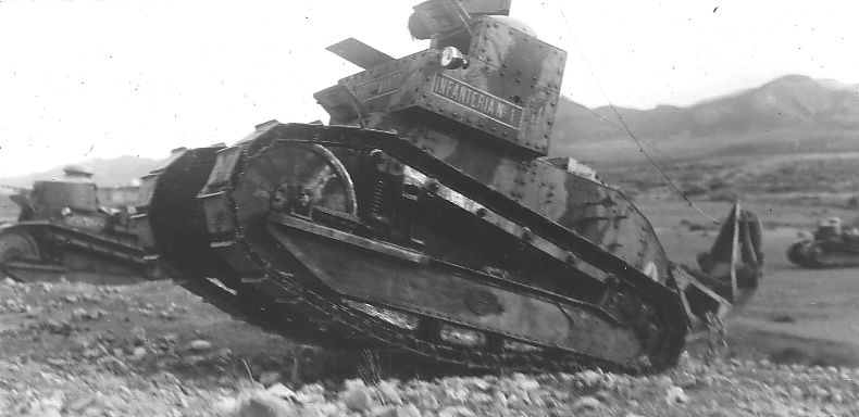 Renault FT-17 TSH tank traveling fast