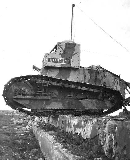 Renault FT-17 tank dropping off from a breastwork
